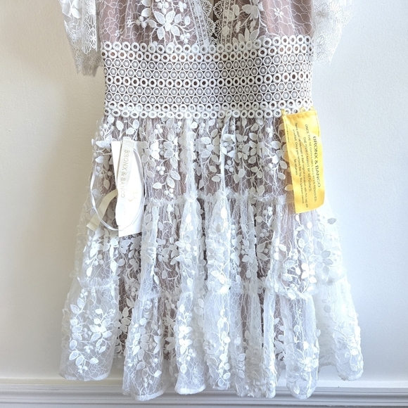 New Bronx and Banco Megan Long-Sleeve Lace V-Neck Tiered Mini Dress 4 US/Small - Picture 11 of 14